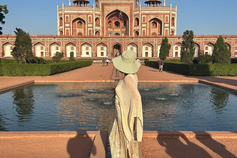 Delhi: Skapa din egen resplan – privat bil och guidad turHeldags anpassningsbar rundtur med luftkonditionerad bil, chaufför och guide