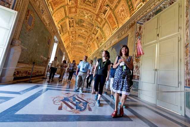 Visit Rome Vatican City Highlights Tour with Skip-the-Line Entry in Rome