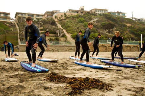 Lekcja grupowego surfowania dla 5 osób