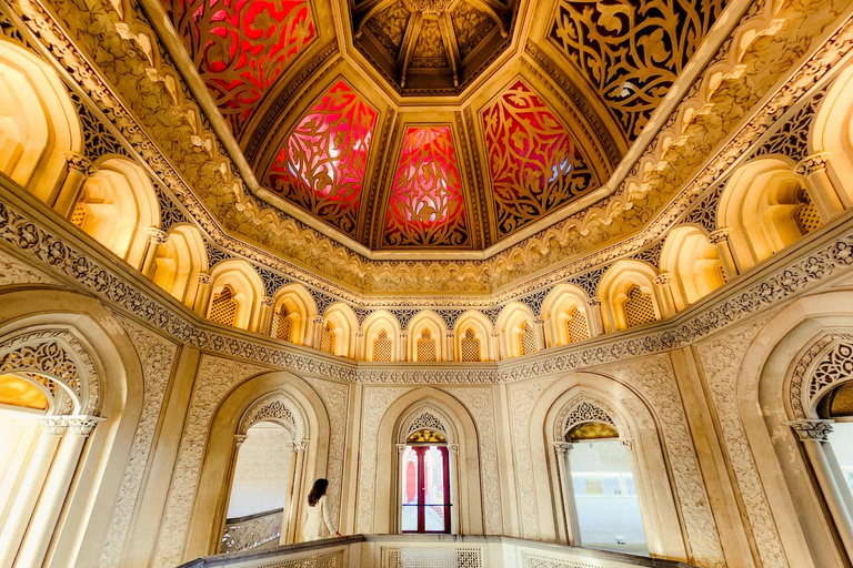 From Lisbon: Sintra, Pena, Regaleira & Cascais Day Trip Private Full Experience: Day trip (Spanish Host)