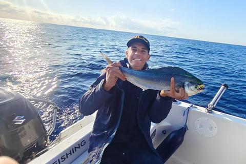 Alicante 5-Hour Fishing Excursion with Pro Fishing Guide