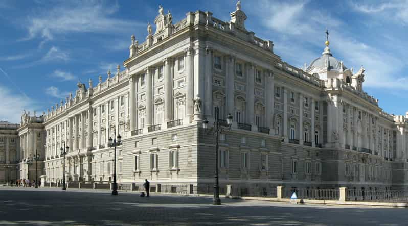 Königspalast von Madrid Führung ohne Anstehen GetYourGuide