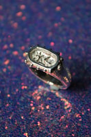 Carve a ring from Wax - Housity
