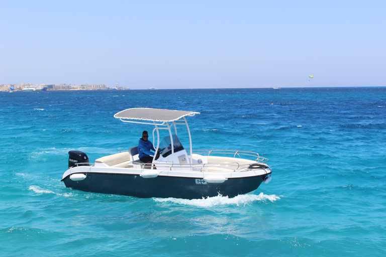 Hurghada: Lancha Rápida Privada a la Isla Paraíso con SnorkelGrupo en lancha rápida a Isla Paraíso con snorkel