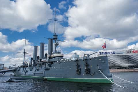 St Petersburg Communist Revolution Tour with Smolny Visit