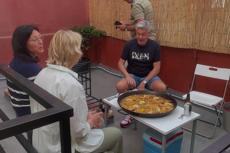Valencia: Paella Cooking Class with Tapas and Drinks