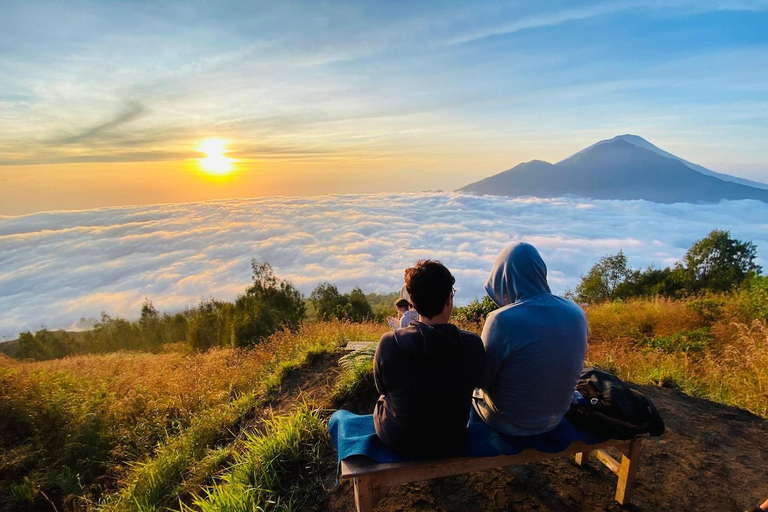 Mount Batur Sunrise hiking with Breakfast & Hotel Pickup Hot spring only