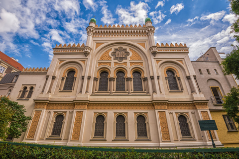 Prague Jewish Quarter Private Tour and Boat Cruise 4-hour: Jewish Quarter, Spanish Synagogue & Cruise