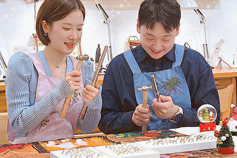Seoul: Create Your Own Silver Souvenir to Last a Lifetime