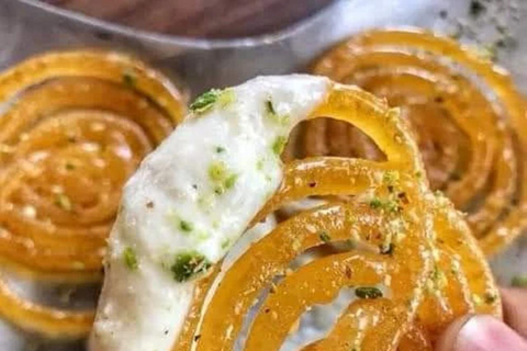 Agra by Night: Private Street Food Tour With Local Markets ( Car with Driver + Tour Guide + Street Food Tasting )