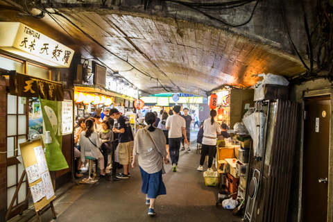 Tokyo di notte: Mangia e bevi come un abitante del postoTour di gruppo