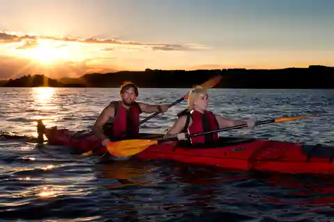 Hot Pools Kayak & Evening Barbecue