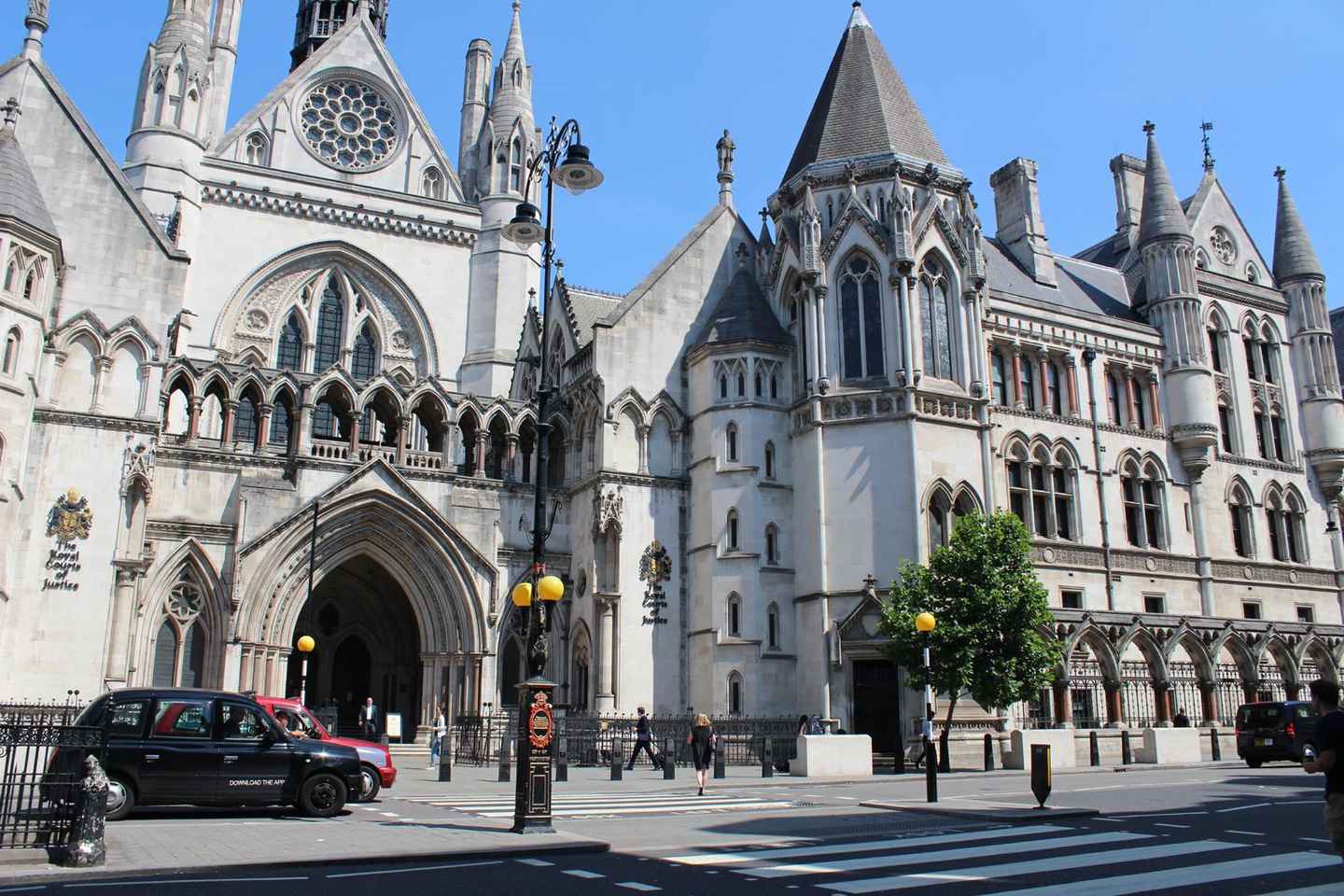 London: Bridget Jones 2.5–Hour Walking Tour