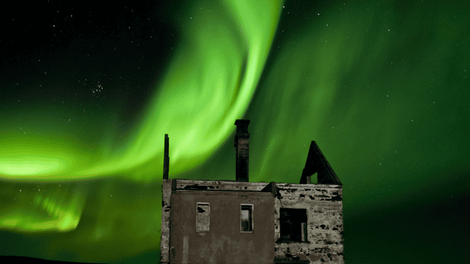 northern lights tour by minibus