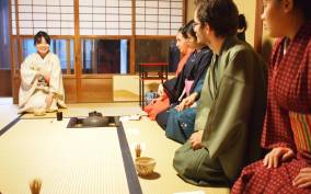 Kyoto: 45-Minute Tea Ceremony Experience