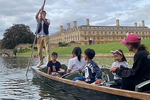 Cambridge Art Tour for Kids: Dinky Doors, Punting & Sketch