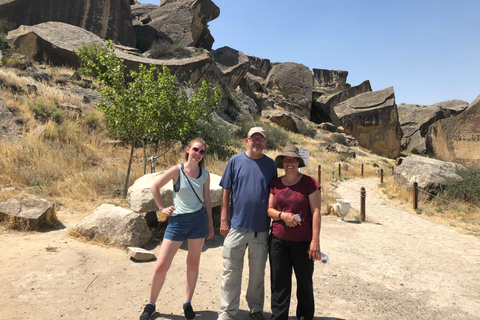 4-stündige Gobustan &amp; Schlammvulkane Tour (Tickets inbegriffen)Gruppenreise