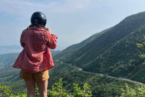 Passeio de motocicleta pela passagem de Hai Van saindo de Da Nang/Hoi An/Hue