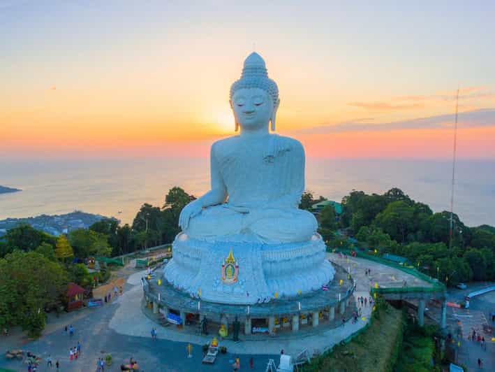 Phuket: wycieczka tuk-tukiem z Wielkim Buddą, 3 zatokami i wiatrakiem
