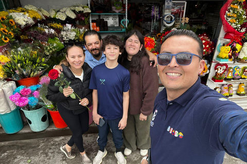 Mercado de Otavalo, Cachoeira Peguche e viagem de 1 dia para CotacachiMercado de Otavalo, Cachoeira Peguche e excursão compartilhada a Cotacachi