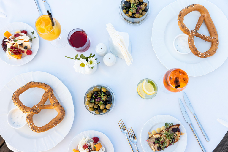 Prague: Sky Bar Aperitivo Menu with Drink & Panoramic Views 1-Hour Option with Aperitivo Menu and 1 Drink