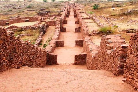 From Cusco: South Valley Villages and Archaeology Tour