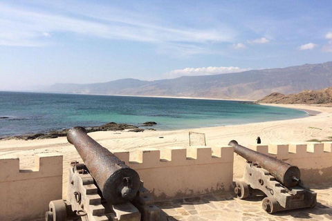 Salalah: 4-Day Guided Tour with Flights from Muscat
