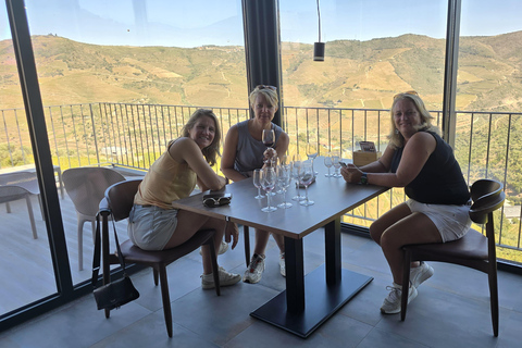 Douro Valley: Private Wine Tour with Lunch