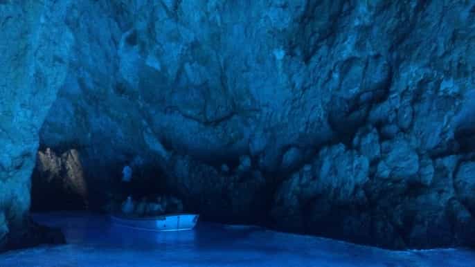 depuis trogir et split excursion grotte bleue et 5 îles