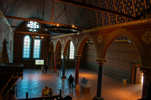 Guided tour of the Royal Castle of Blois Guided tour of the Royal Castle of Blois in English