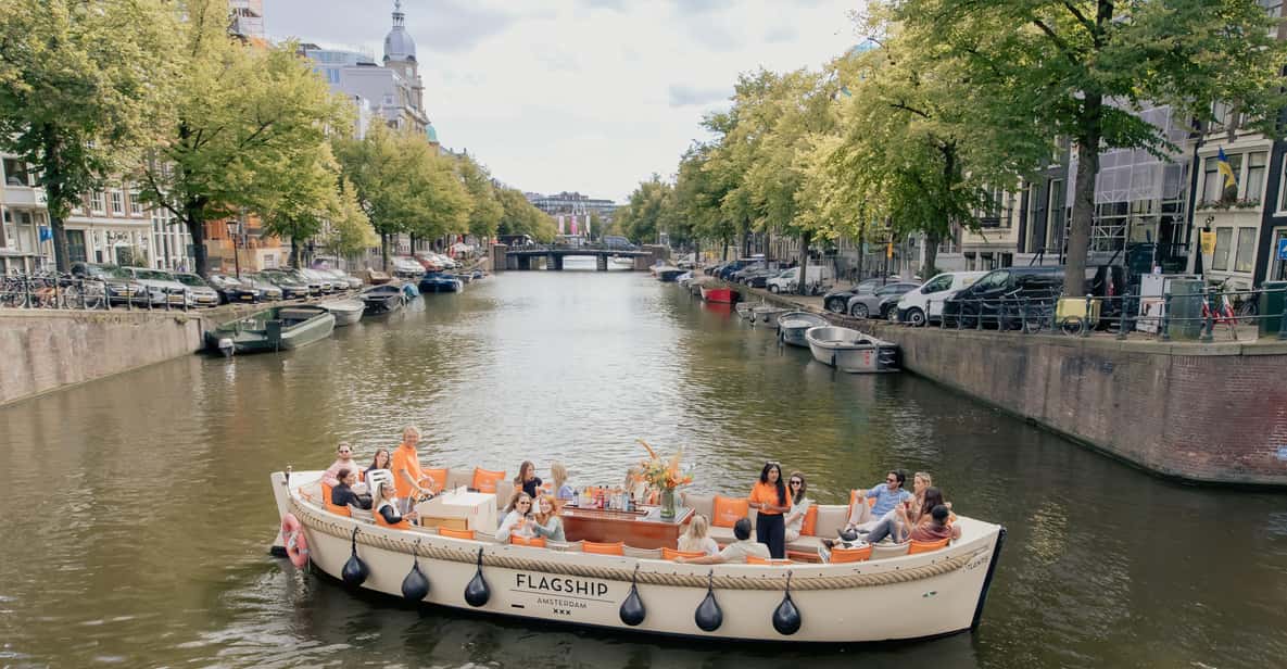 Afbeelding 5 van Amsterdam: luxe grachtenrondvaart met onbeperkte drankjes en hapjes