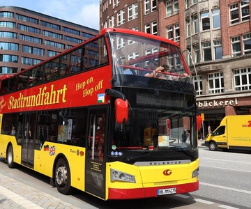 Hamburg: Hop-On/ Hop-Off Sightseeing Tour Classic Line