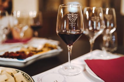 From Taormina: Old Sicily & Etna Wine Tasting Tour
