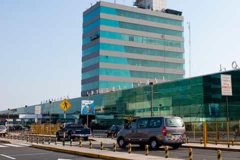 lima oneway transfer from airport to hotel