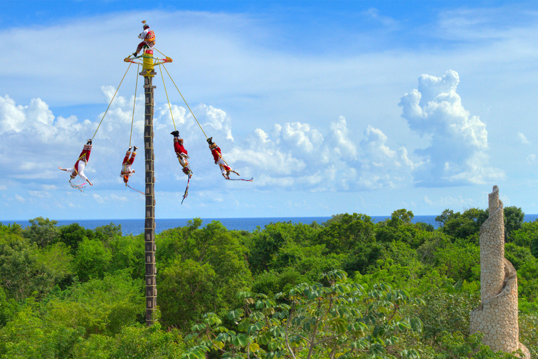 Playa del Carmen: Wstęp Xcaret Plus z pokazem i lunchemPlaya del Carmen: Wstęp do parku Xcaret z pokazem i lunchem