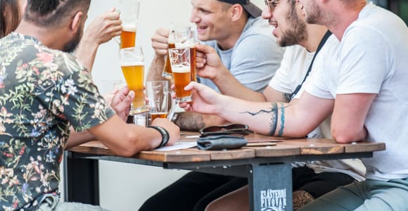 Prague: PragueWay Beer Tour with 4 Local Pubs & Breweries