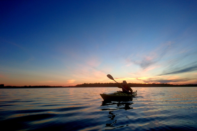 Helsinki: Late Night Kayaking