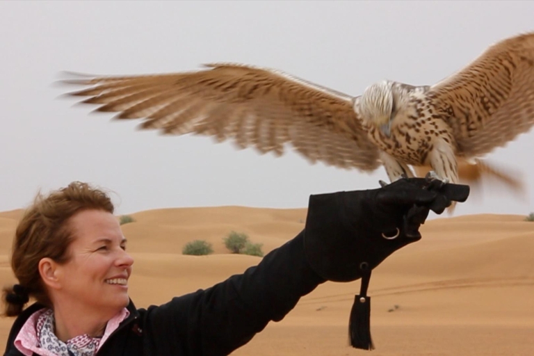 Dubai: Private Falconry Safari Dubai: Private Falconry Safari with Luxury Breakfast