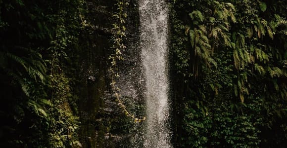 Lombok: Benang Stokel and Kelambu Waterfalls Tour