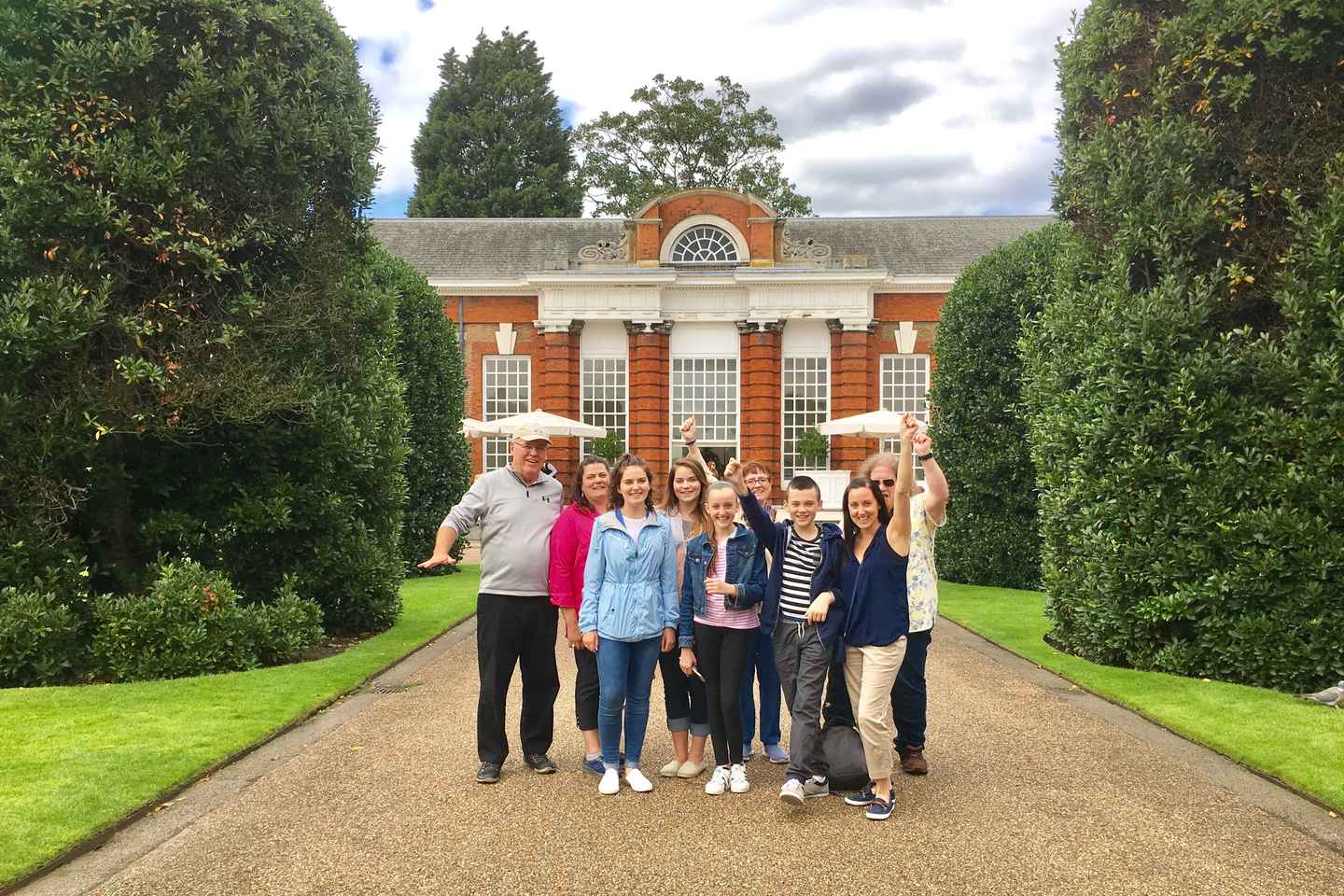 London: VIP Kensington Palace Gardens Tour & Royal High Tea