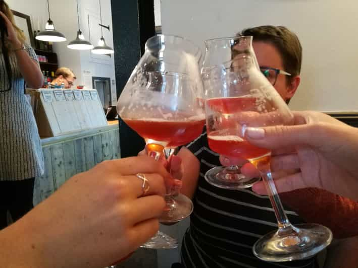 edinburgh old town beer walking tour and tasting