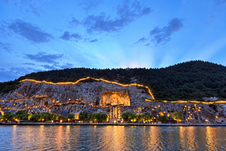 From Zhengzhou: Longmen Grottoes & Guanlin Day Trip Transfer, Entrance Ticket & Chinese-Speaking Guide