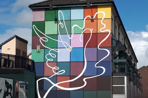 Derry: Bloody Sunday and Bogside Murals Walking Tour
