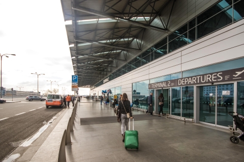Luchthaven Praag: gedeeld shuttlevervoerRetour Airport Shuttle Service