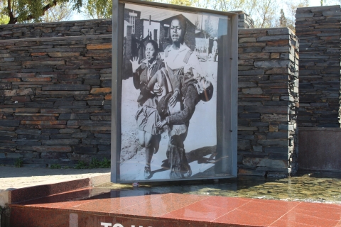 Van Johannesburg: Pretoria, Soweto & Apartheid Museum Tour
