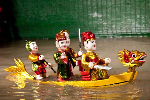 Хо Ши Мин: Билет на кукольный спектакль на воде