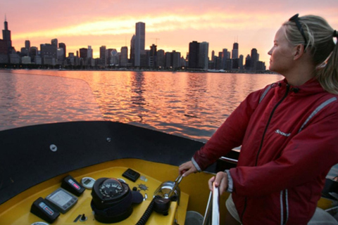 Chicago: crociera con fuochi d&#039;artificio in motoscafo Seadog sul lago Michigan