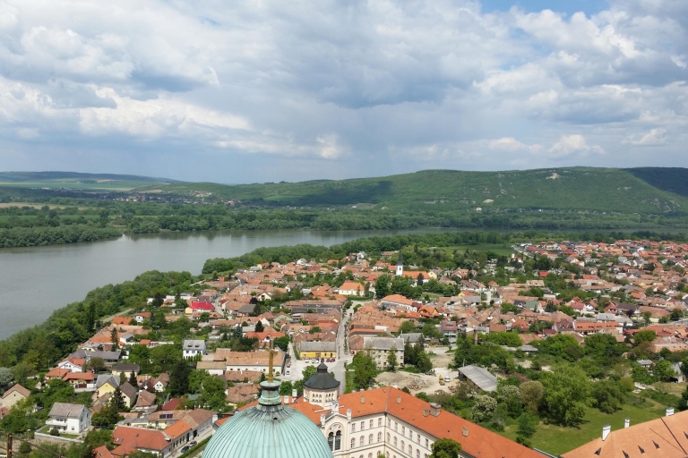 Ab Budapest: Private Donauknie-Tagestour mit Mittagessen