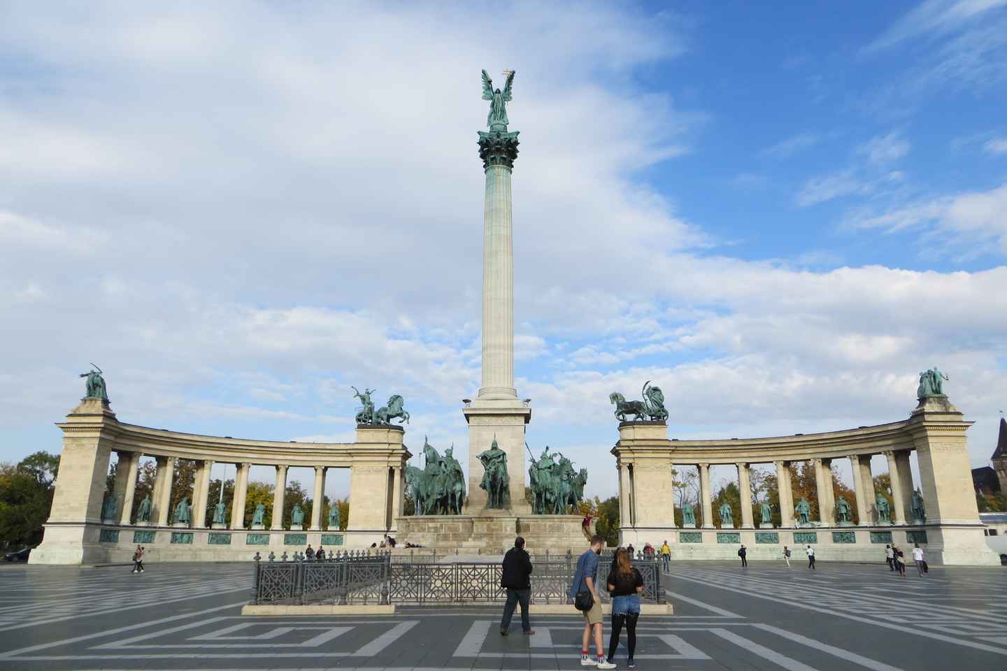 Budapest: Private Luxury Sightseeing Tour
