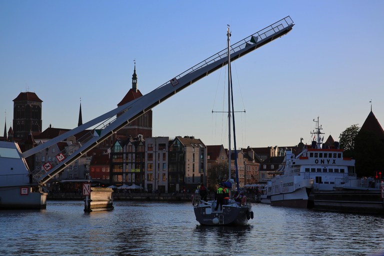 Exclusive Gdańsk: Museums, Skyline Toast & Michelin Dinner